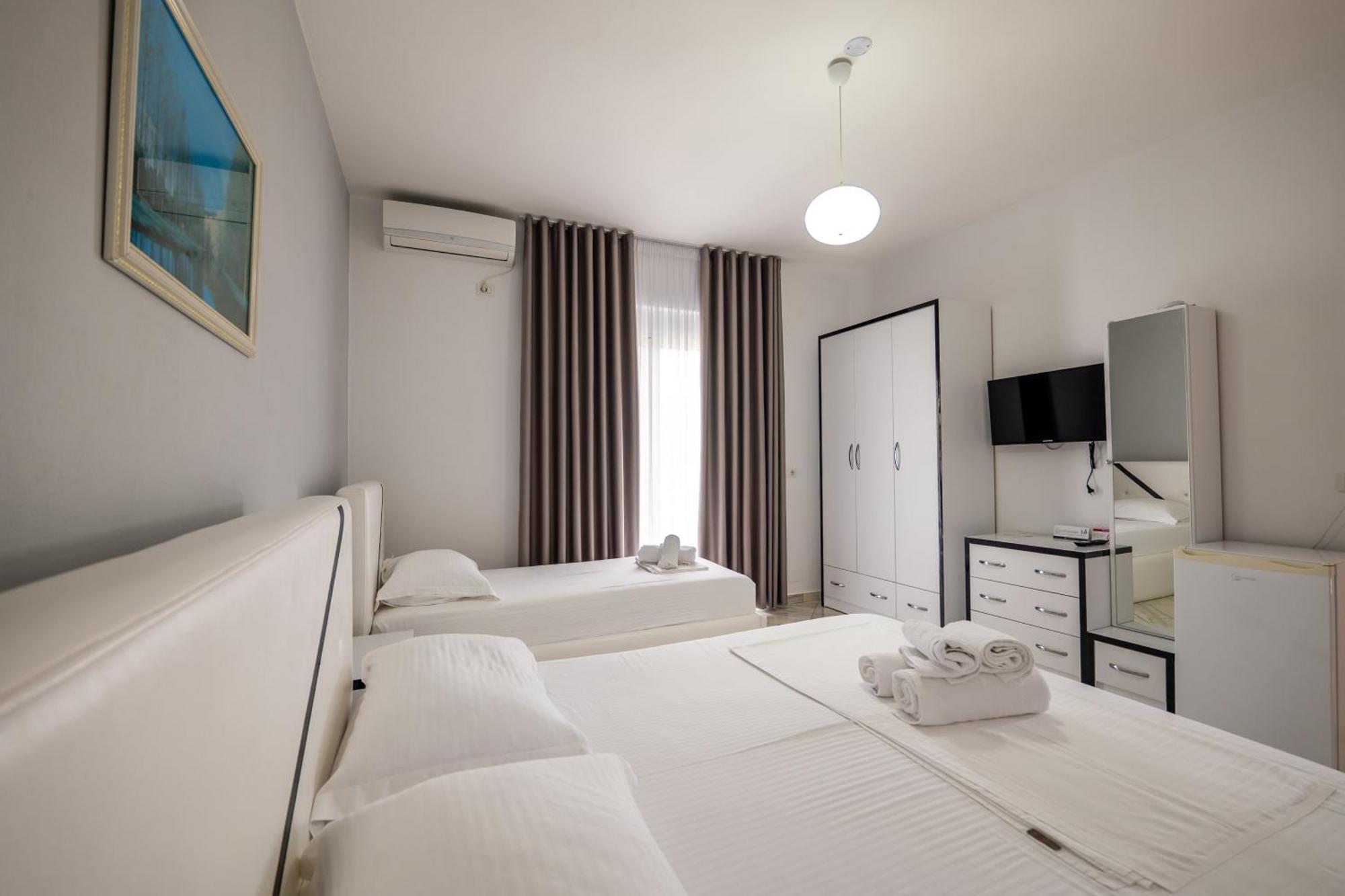 Hotel Artur2 Ксамил Экстерьер фото